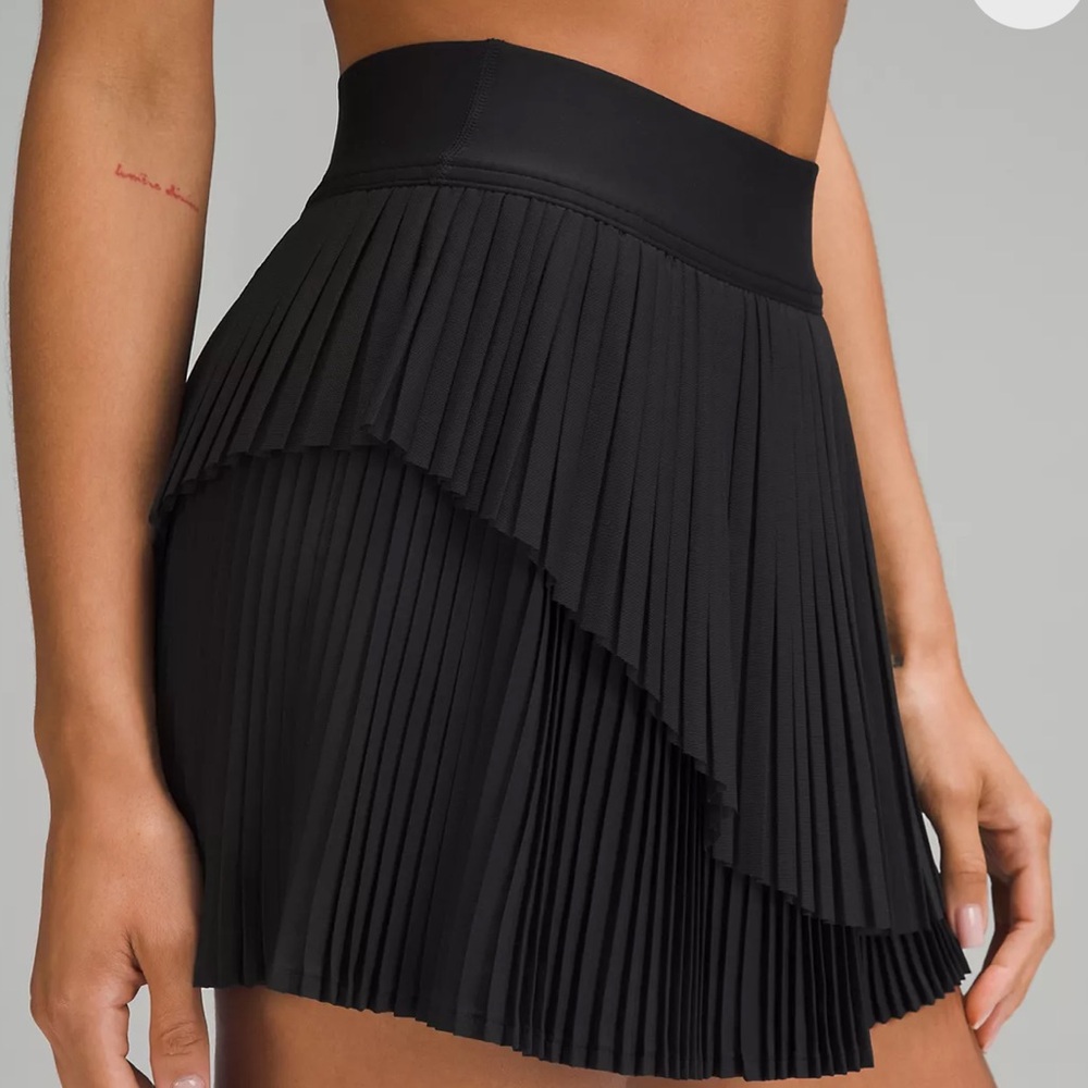 Lululemon pleated tennis skirt